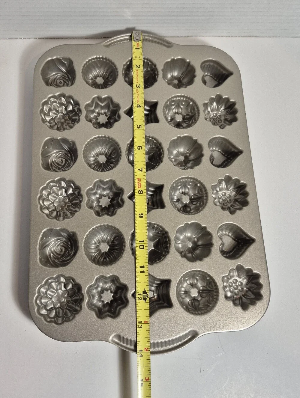 Nordic Ware Silver Mini Bundt Teacakes and Candies Specialty Mold Pan NWOT